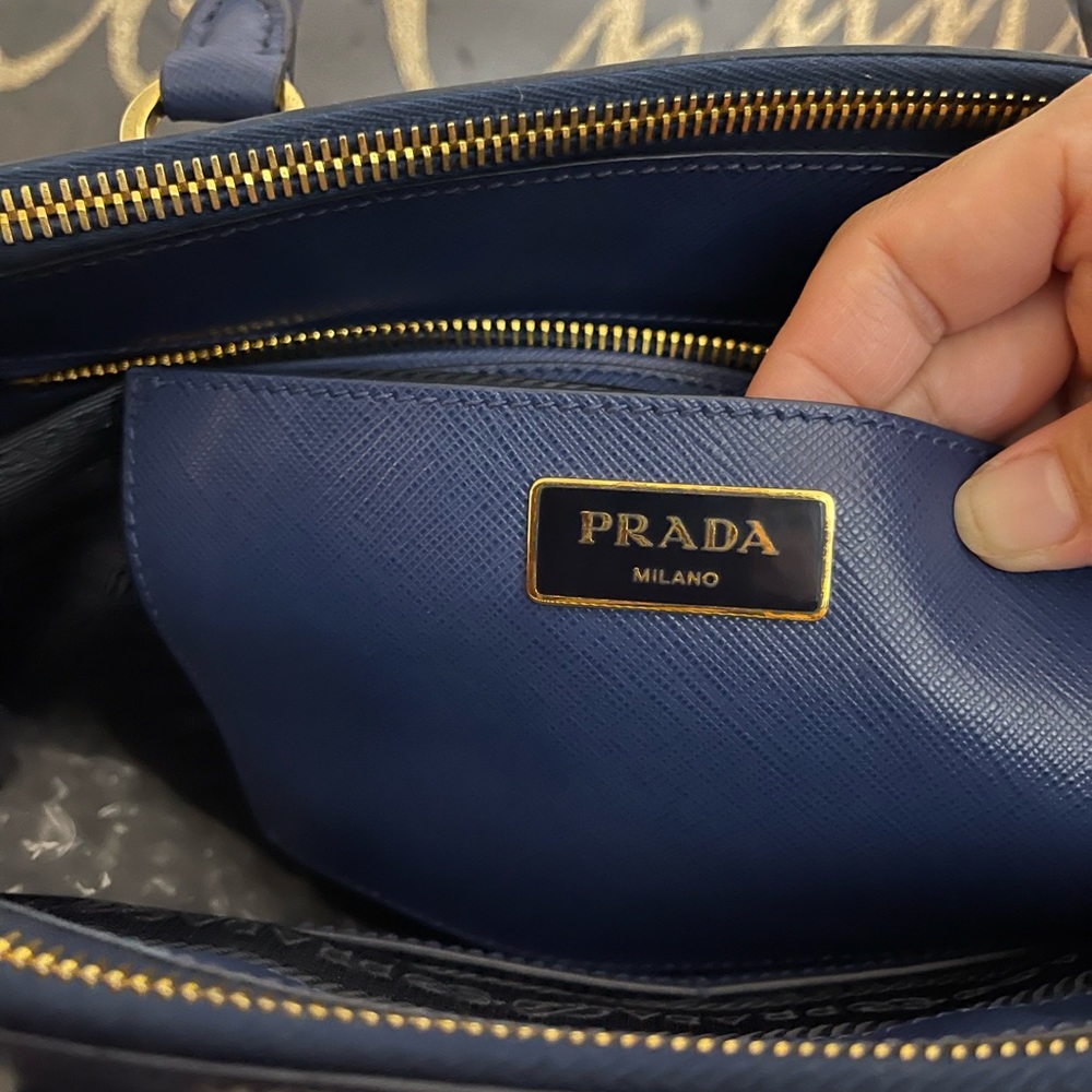 ❌SOLD❌PRADA - Picture 10 of 16